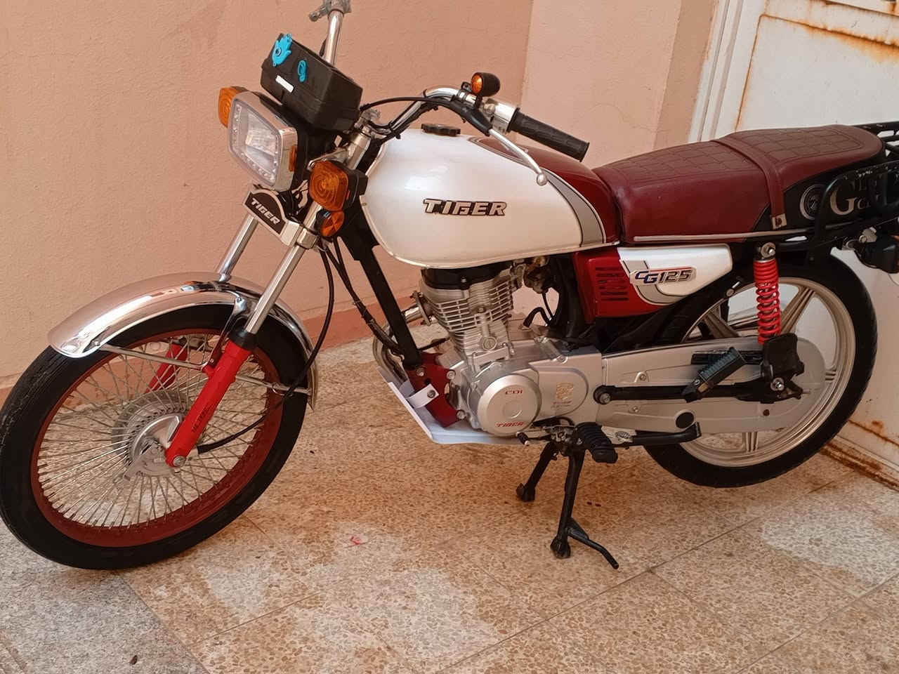 سلام عليكم اخوان دراجه اربعه كير للبيع كفاله عامه من كلشي مديل 21كفاله عامه مكينه  خير من الله كلشي شغال بيه كهربائيات بكلايت لايت عالي ناصي اشاير دراجه نضيفه اوراق اكرر مديل 21كفاله عامه مكينه خير من الله كل 10ايام ابدل دهن موتل ابو 15الف عنواني واسط قضاء الحي والاستفسار على الرقم ‏‪***********‬‏ واتساب او اتصال
