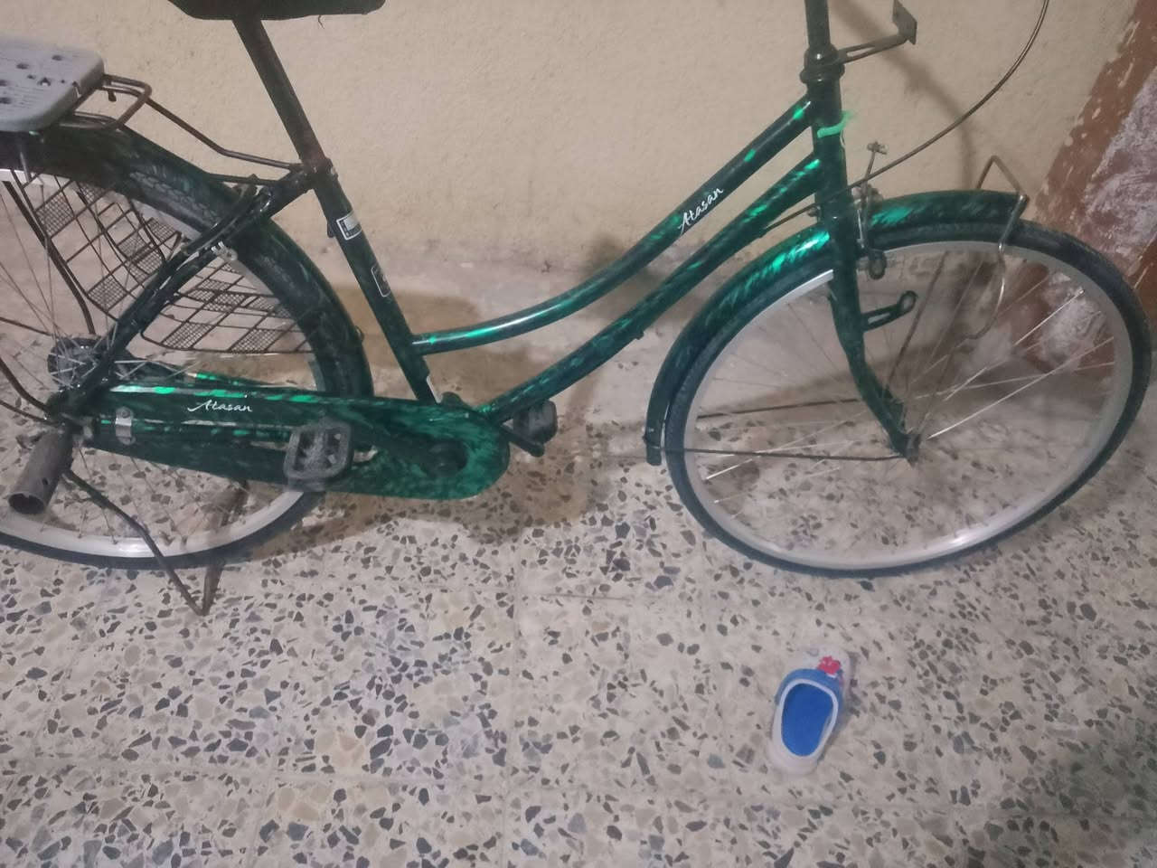 السلام عليكم بايسكل للبيع حجم 26 مكان واسط نعمانيه حي الحسين  السعر 90 بي مجال قليل


**إذا كنت صاحب هذا الإعلان وتريد حذفه لأي سبب، رجاءا أرسل رسالة إلى الدعم الفني**