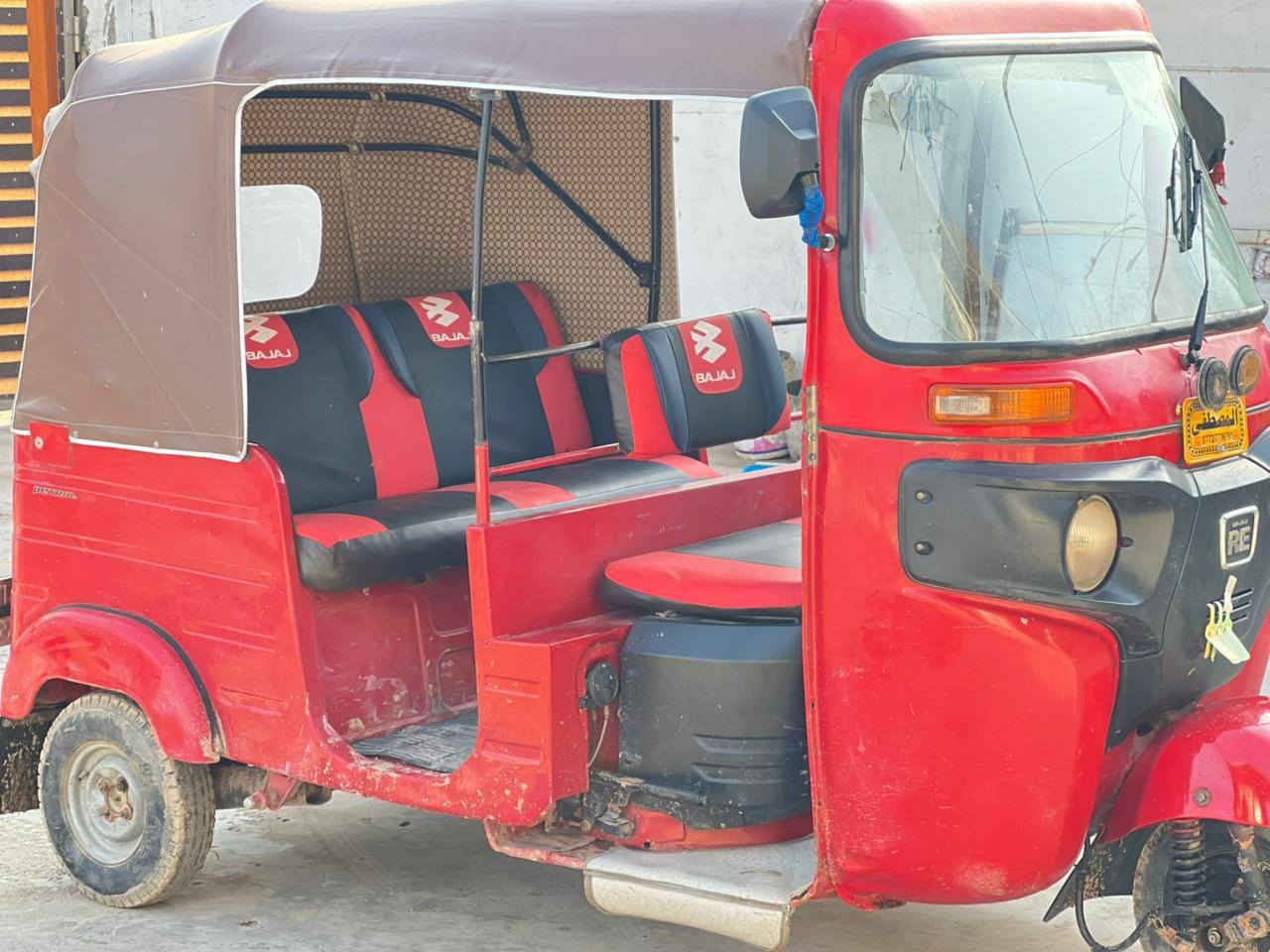 السلام عليكم تكتك معمره بس دوس والباقي كفاله المحرك تجفيت شركه رقم بغداد تحويل ثاني يوم موديل2018كله جديد مال شركه بلاديه ***********
