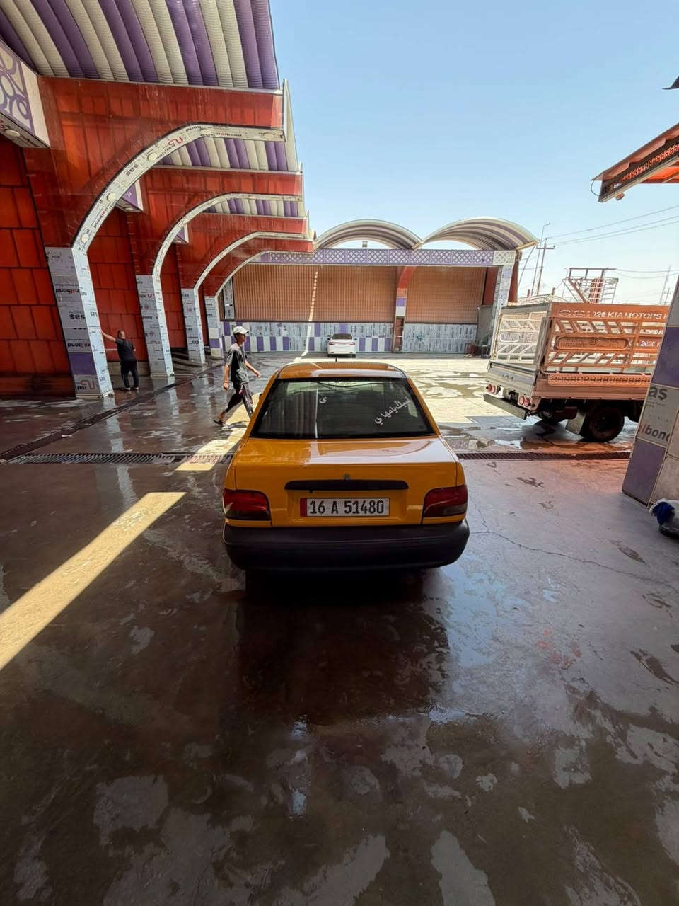 سلام عليكم سايبه  موديل ٢٥ 
بيع مستعجل هيه مفره وخرامات السياره جاهزه من كلشي بس اشغل وتوكل تنبيه هام السياره بيه بارد بل جوملغ الخلفي شبر والسعر ٧٣$ وبيه مجال الشرايع  العنوان الدوانيه ***********

