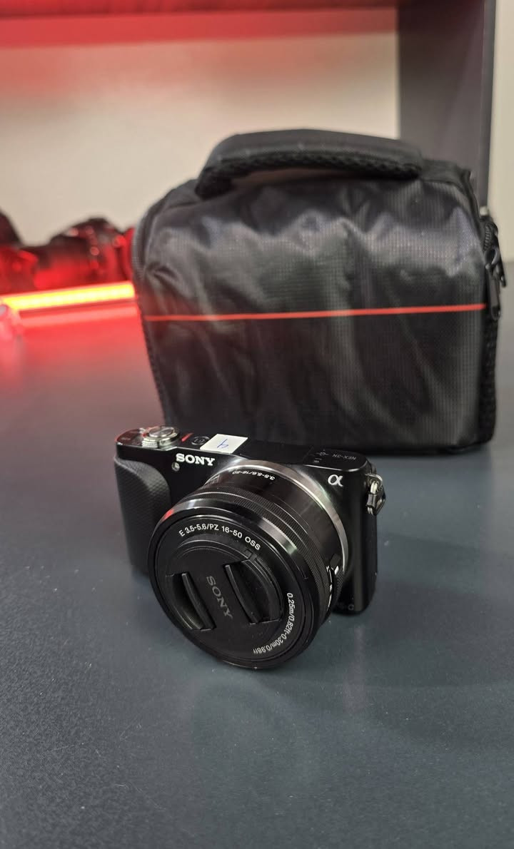 مجموعة كاميرات سوني مستخدم نضيف 
جميع موديلات متوفرة  
واتساب ***********
