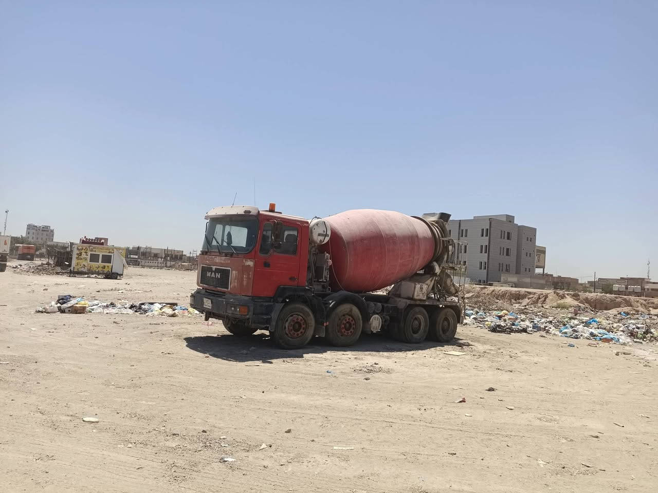 السلام عليكم
من رخصه الادمن خباطه للبيع
موديل ٩٤
حجم الجدر اذا حمل موقعي 10متر اذا مسافه بعيده 9متر
مان صقر بم وناوزل مكينه وكير وشاصي جدر مكفولات 
رقم سليمانيه بأسمنا  السعر المطلوب 150وبيه مجال ماني السياره بابل السياره جدا نظيفه ومرتبه ع ادينا@@ للاستفسار
***********
