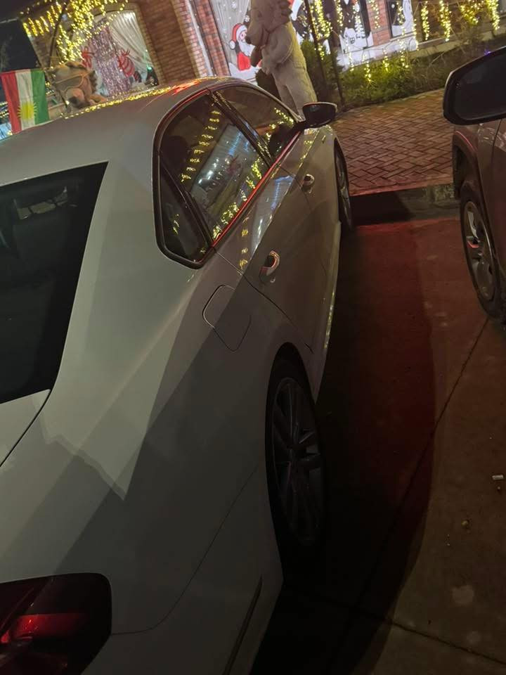 السلام عليكم ورحمة الله وبركاته سيارة باسات  ار لاين
موديل 2018 كلين تايتل 
بدون حادث بدون صبغ 
محرك 2000 توربو
رقم اربيل  
سعر 150 ورقة قفل


**إذا كنت صاحب هذا الإعلان وتريد حذفه لأي سبب، رجاءا أرسل رسالة إلى الدعم الفني**