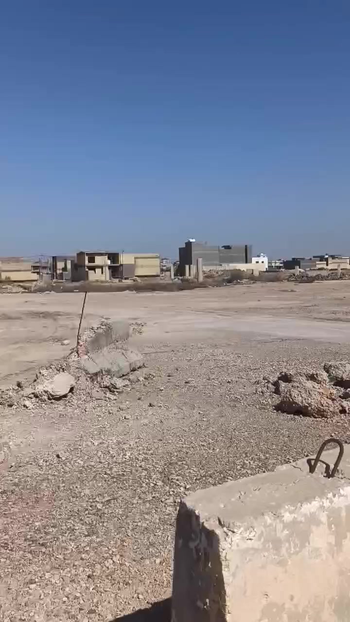 قطعة أرض للبيع 200 م ركن على شارعين مقاطعة 61 رقم القطعة 161 تقية الثالثة  السعر خاص  للتواصل واتساب ***********
