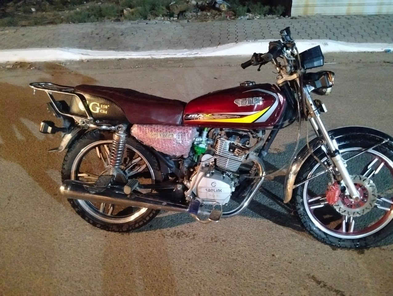 السلام عليكم دراجه سونيك للبيع موديل 23 
5كير السعر  450 وبيهه مجال  مكاني بغداد الحسينيه *********** واتساب فقط
