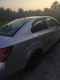 وبركاته شوفرليت سونيك 2017 للبيع 72وبيها مجال  07712879613