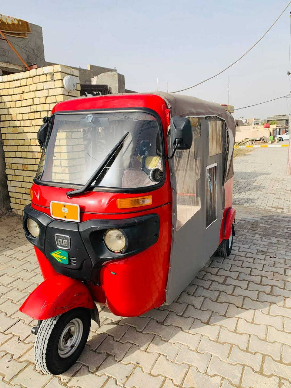 سلام عليكم تكتك البيع موديل 2017اوراق كامله 
معمره جديد تكتك حلوه ما ناقصه اشي كبل شارع 
سعر ٤ مليون بيه مجال ***********
