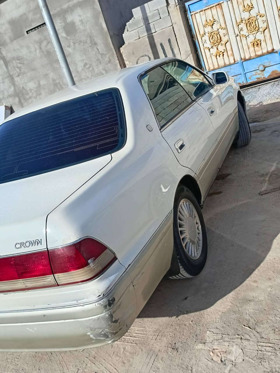 السلام عليكم
راس الثور فلات 
رقم بصره جديد 
مديل 1995
كفاله من الضربه والكصه ونقل 
موصفات 
ستيرن كهربائي 
اربع كشنات كهرباء 
سبلت دوار 
مكينه 3000 وكير 3000 شرط  لا تنقيص ولا دوانز 
حداد 75 بل ميه 
تخم تاير زيرو 
فانات شاهينه 
كهربائيات كلها شغاله 
حته سايد بريك شغال 
شرط تحويل ثاني يوم وراعيها جاري يريد تحويل 
سياره حلوه 
المكان البصره خور الزبير قرب البريد 
السعر 107 وبيها مجال كلش بصيط جماعت جوه 100 لحد يتصل 
رقم الهاتف ***********
اتصل وعيوني كدامك
