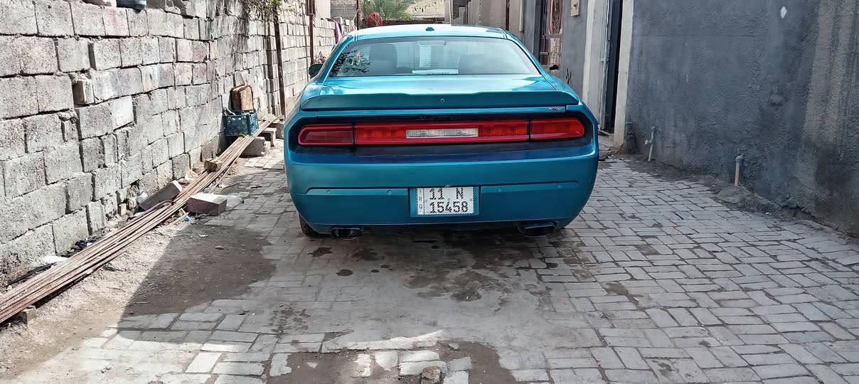 جالنجر 2010 مكينه 3600 
تخم تاير جديد
سياره جاهزه
مصبوغه عام
سعر 95
عنوان بغداد المعامل
***********
