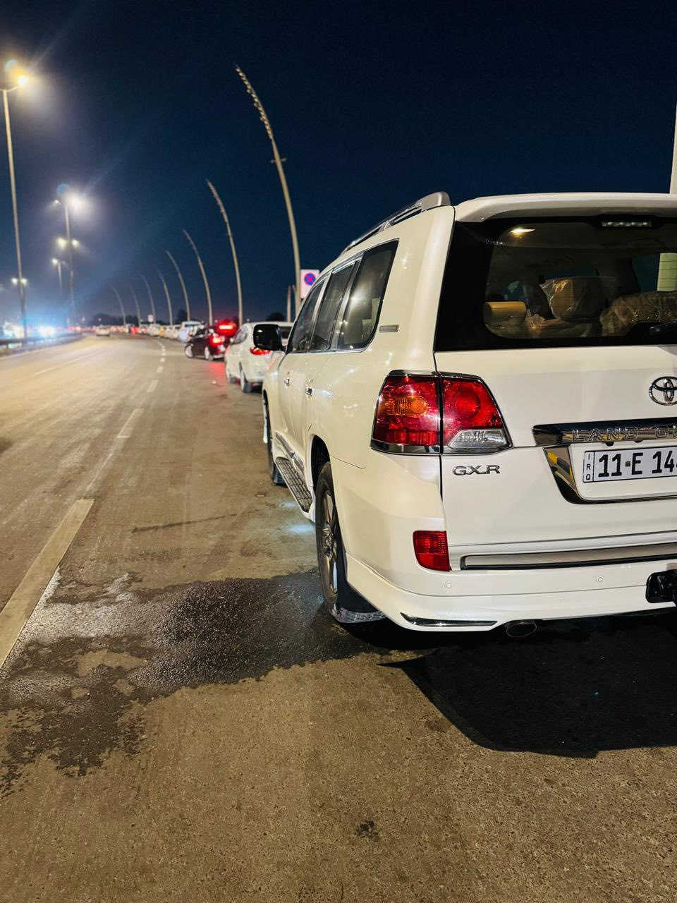 للبيع لاندكروز 2015 بلكارتون
السياره كلش جديده وجاهزه من كل شي 
كفاله عامه 
السياره فول مواصفات 8 ايرباك تشغيل عند بعد سلايد روف كرسي كهرباء 3 دكم سيارت كلش جديده محرك 8سلندر 4.700صدر حداديه كله جديد تخم تاير جديد سيارة احلى من الصور
رقم بغدادومكانها بغداد 
رقم صاحب سيارة ***********

.:: السعر خاص ب رسالة خاص::.
