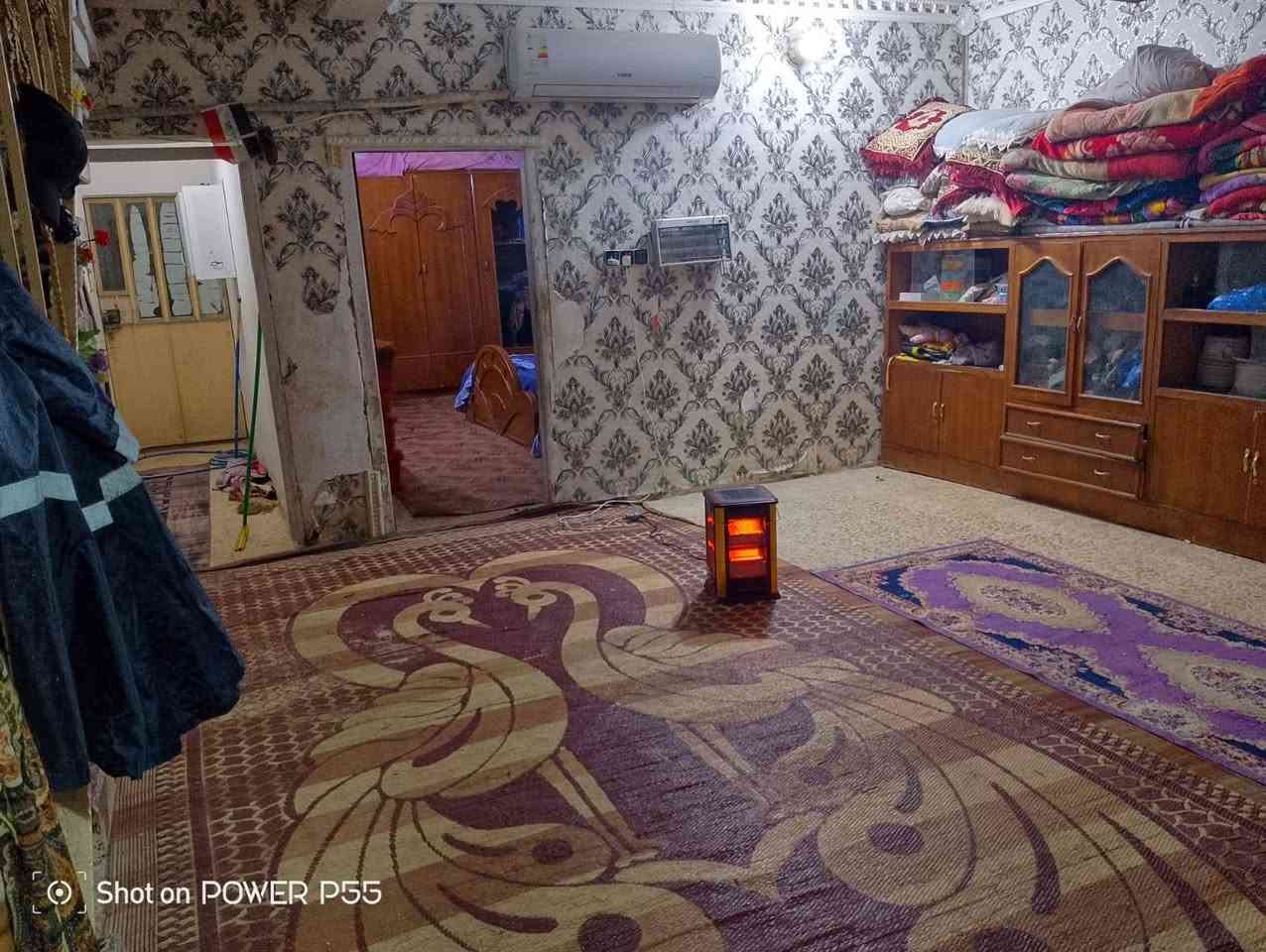 بيت للبيع حي الشهداء قرب جامعة الإمام الصادق ع مساحة 150م طابو صرف السعر ٧٩ وبي مجال للأستفسار على الرقم ***********
