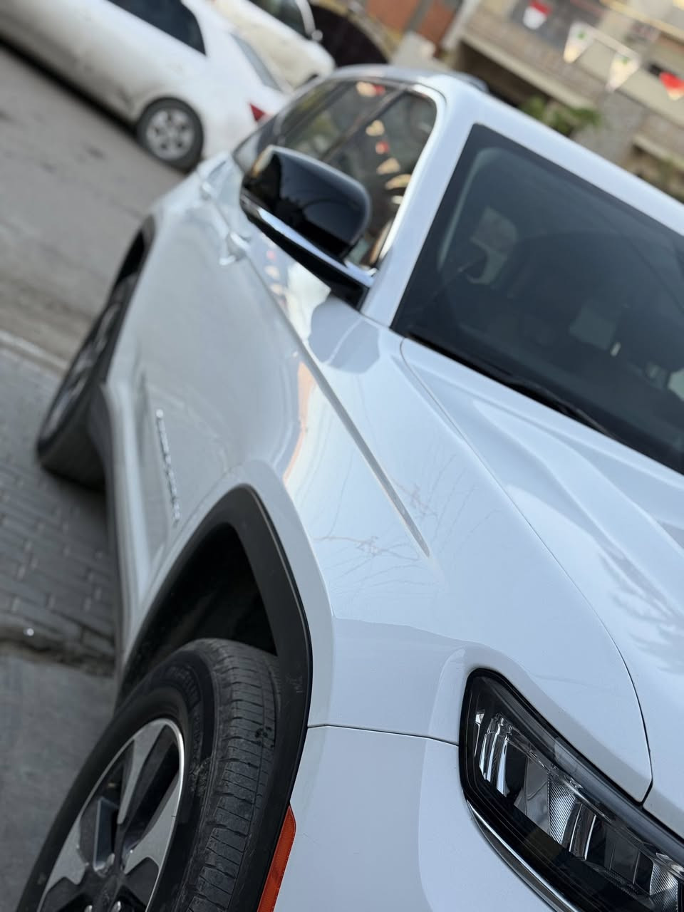 السلام عليكم جيب كراند شيروكي 4XE 2024 وارد امريكي
‏Jeep Grand Cherokee 4Xe 2024 2.0L
حجم المكينه : 2000  تيربو + هايبرد + بلك ان 
المسافة المقطوعة : 33 الف 
الضرر : تقرير سرقه قطع خارجية ورجعن نفسها مال السياره بدون صبغ 
مكفوله من صبغ من الدعاميه للدعاميه 
حالة الايرباك : سليم 
#مواصفاتها
1.شاشتين دشبول وسيط دشبول 
2.بصمه
3. تشغيل عن بعد
4.دمام خلفي
5.كشنات جلد
6.كشن السايق ميمري
7.كشنات كهرباء
8.صندوك كهرباء
9.حساسات خلفيه
10. قطع تبريد 
11.اشاير بالمري
12.رادار امامي
13.رادارات 360
14.ثلاث وضعيات قياده
15. بنوراما فتحتين
16. كير ماوس
17. نظام منحدرات
18. هيترات بالكشنات 
19.ويل كب كروم
20.لايتات لد
21.بكلايت لد
22.كشافات
23.بصمة ابواب
فول مواصفات 1/1 جاهزه مرقم بغداد 
#السعر : 295 مرقم بغداد وبيها مجال بسيط  

رقم الهاتف  ***********
