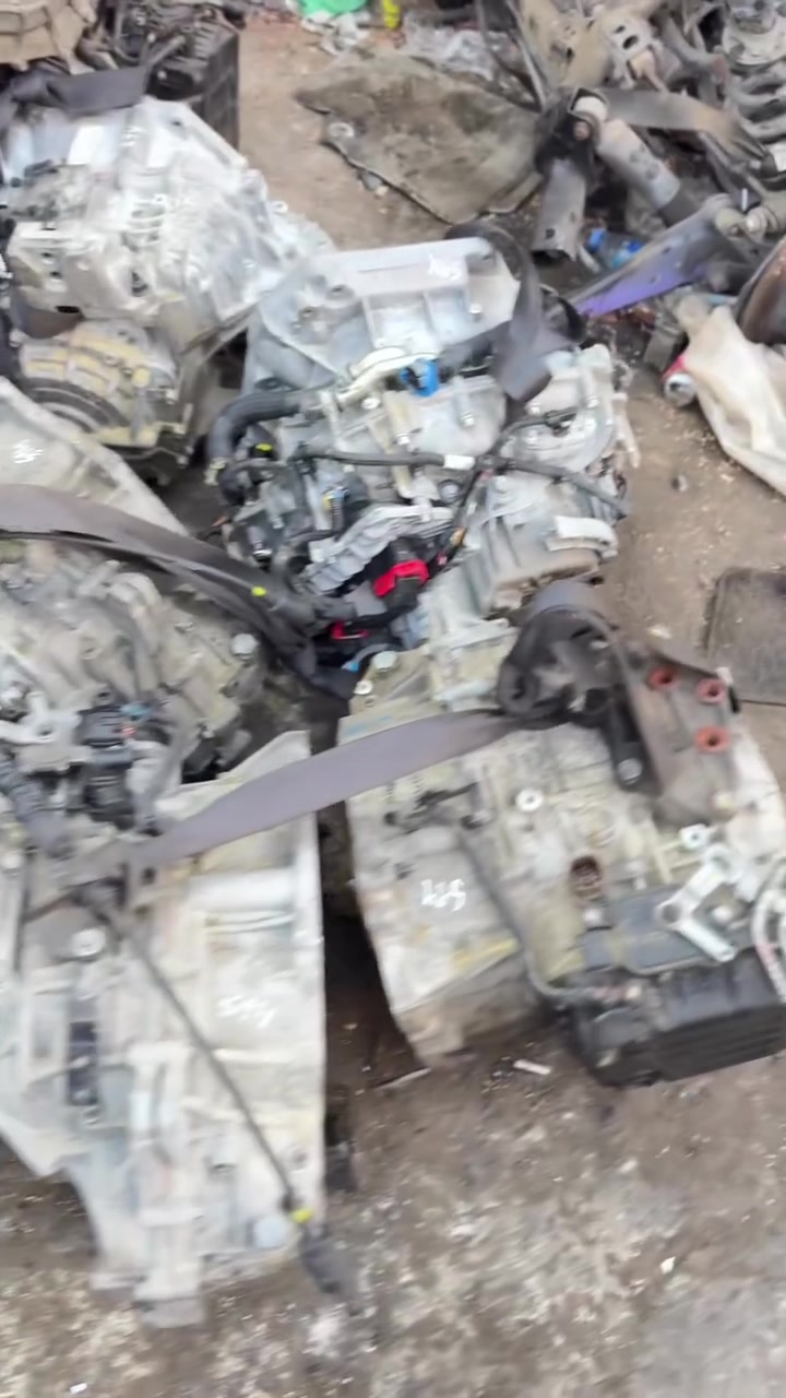 We have transmissions for all vehicles available at reasonable prices. If you need a transmission for any type of vehicle, we can also provide you with a delivery service.  #Qatar #abudhabi #oman #bahrain #kuwait #iraq #africa


**إذا كنت صاحب هذا الإعلان وتريد حذفه لأي سبب، رجاءا أرسل رسالة إلى الدعم الفني**