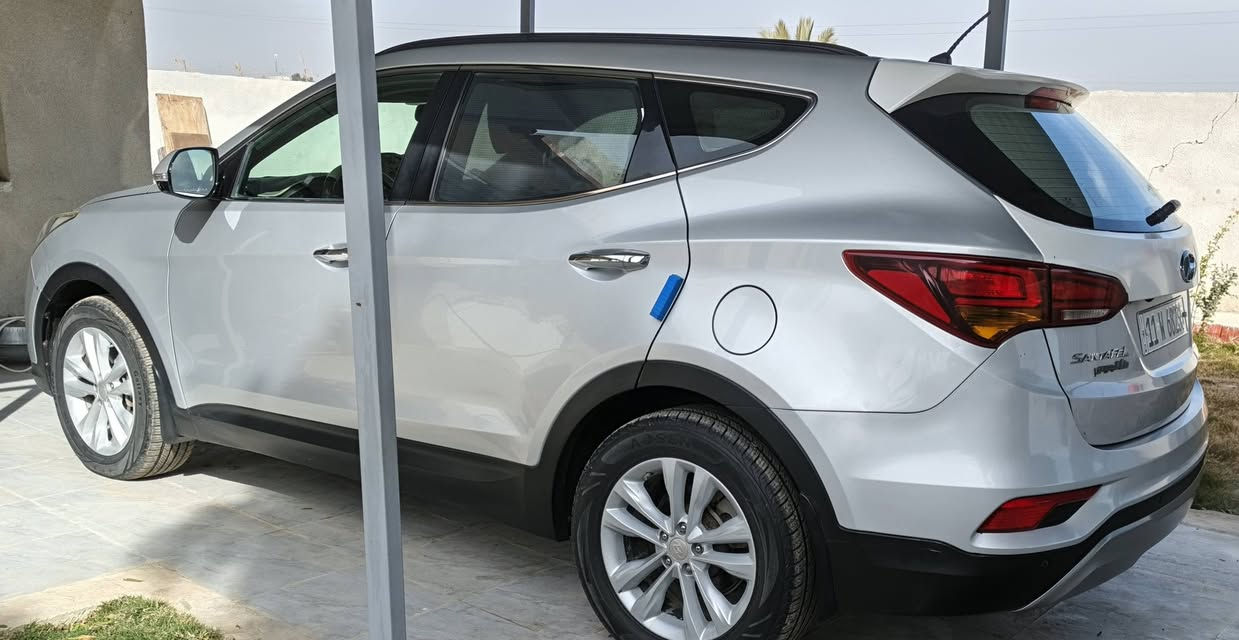 السلام عليكم
سنتافيا ٢٠١٦ خليجي كفاله عامه و ٦ سلندر مكينه ما مفتوحه سيارة جديده كلش ماشيه ١٨٠ رقم بغداد انكليزي باسمي تخم تاير وحداديه جديده سبعه راكب (السياره مكفوله من كل شي ) 

السعر ١٧٥ وبيهه مجال ومكان السياره واسط 

رقم الهاتف ***********
