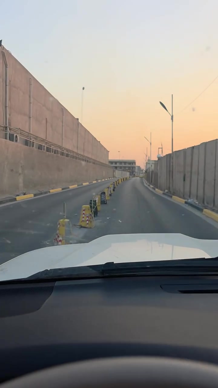 بيت للبيع بل ستثمار منطقت الرستميه خلف المرور ١٠٠متر ٥في ٢٠ البيت فول ٤غرف نوم ٤حمامات ستقبال مطبخ حار بارد السعر ١٥٥ وبي شي بصيط تليفون ***********
