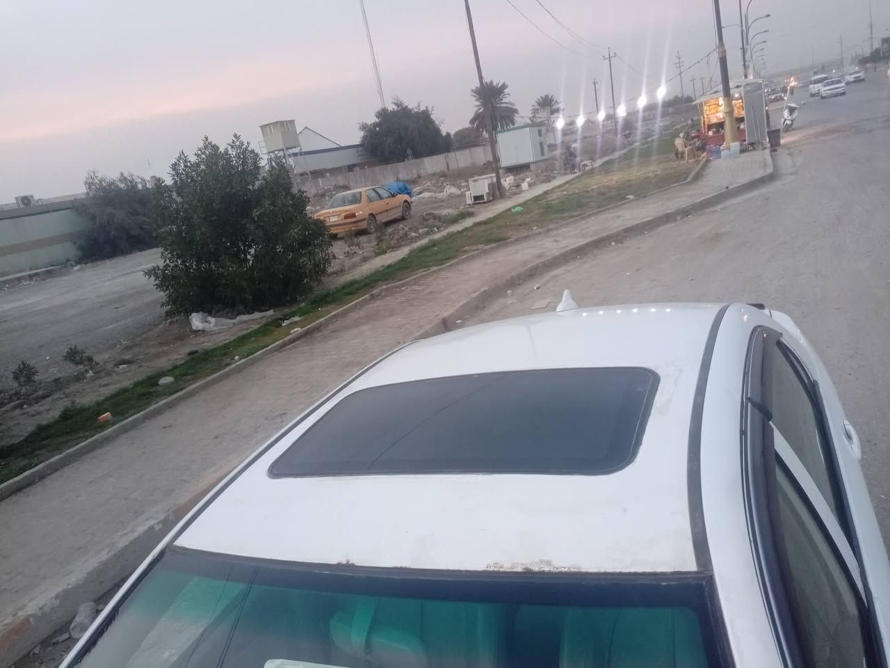 السلام عليكم بي واي دي 2013
سياره كفاله عامه طخه بصف الدور مال الباب بجهه وراء السائق مكينه وحداديه وتخم تاير كله جديد معروضه ب 43 وبيها مجال مكان السياره بابل والاستفسار على الخط 
***********
