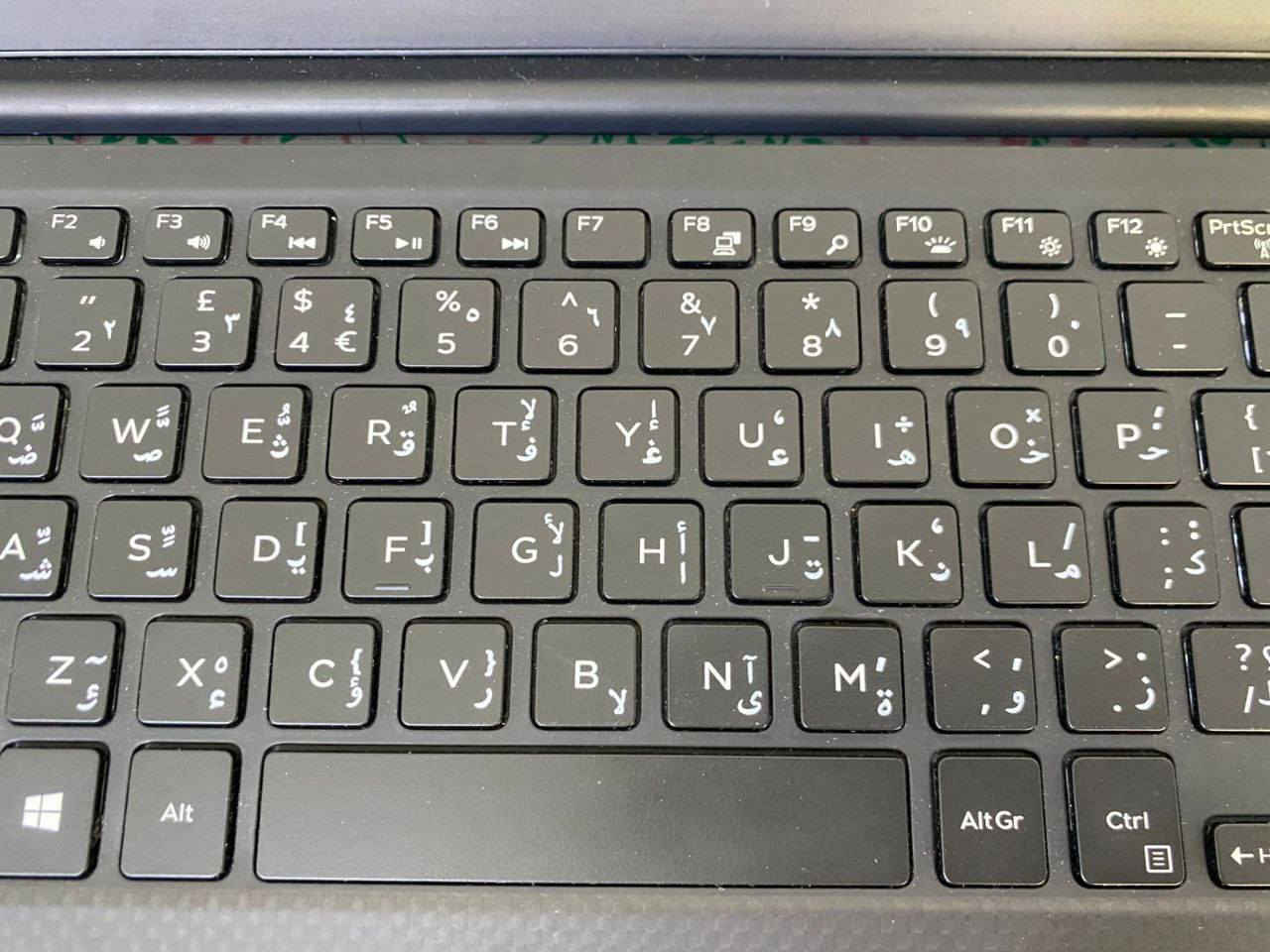 Dell Precision 5540
مواصفات قوية ومناسبة للتصميم، الهندسة، والمونتاج، والالعاب جدا نضيف 👇

🔹 المعالج:

Core i7 الجيل التاسع H قوي جدا

(6 Cores – 12 CPUs)

🔹 الرام: 16GB DDR4

🔹 الخزن: 512GB SSD M.2 سريع جداً

🔹 كرت الشاشة الخارجي:

Nvidia Quadro T2000 4GB

ممتاز لبرامج التصميم والـ Rendering

🔹 كرت الشاشة الداخلي:

Intel UHD Graphics 630

🔹 الشاشة: 15.6 إنج Full HD

🔹 كيبورد عربي / إنكليزي بإضاءة ليزرية ✨

ملحقات : حقيبة + ماوس + شاحنه اصلية 
كل هذه ب 690 وتوصيل مجاني 
يتوفر توصيل لكل العراق
***********
