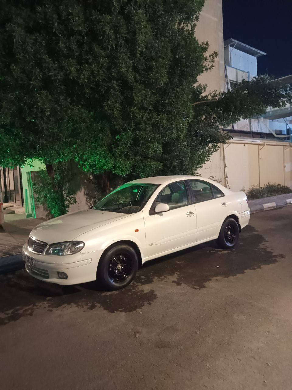 السلام عليكم للبيع نيسان سني موديل 2001 استيراد خاص اربعه جام كهرباء ماسحة خلفيه بلادي محرك قبق اسود جديد  1800 كير أوتو تبريد ثلج سيارة تخم تاير و حدادية صار شهرين من سويتهن
ملاحظة .. قطعتين صبغ بدون دواخل الباب عكس السائق و الجاملغ الخلفي 

 مكاني بغداد 

السعر 83 وبي مجال بسيط 

للاستفسار‏  ‏‪0775 991 4560‬
