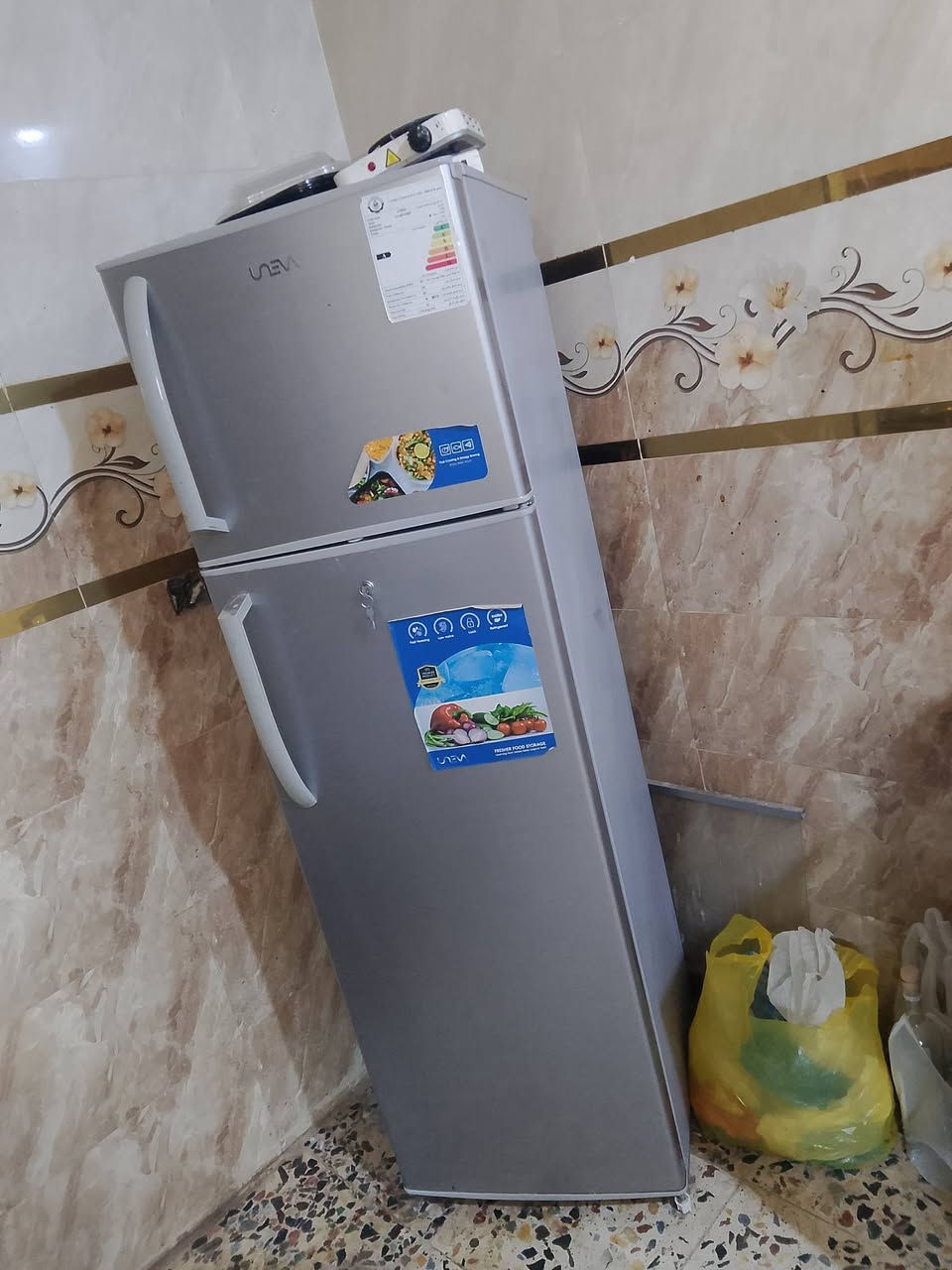 سلام عليكم عندي غراض لبيع شلع ابيع
***********

