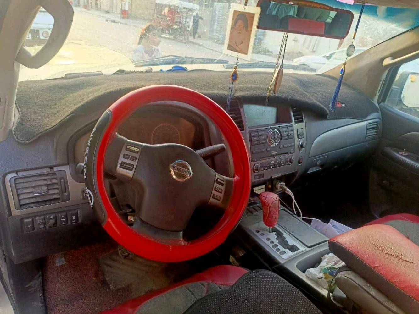 سيارة ارماده نيسان للبيع بسعر مناسب او المراوس بشيءاقل  🚐

موديل 2008 لون رصاصي
 رقم قادسيه
بيها گاز گيت فقط 
وعليها منظومة غاز
فقط حزام مصبوغ جماليه 
للاستفسار اكثر خاص او *********** وبي واتساب
 مكاني بغداد الغزاليه
عزيزي البائع، شنو موديل/سنة الأرمادا بالضبط وكم ماشية؟: 
موديل 2008
أين موقعك بالعراق حتى المشتري يعرف وين يشوفها ويفحصها؟: 
بغداد الغزالية 
شنو حالة المكينة والقير والتبريد؟ أكو أي ملاحظات أو صيانة حديثة؟: 
السيارة بيها كاز كيت بس مخابطة دهن 
هل السيارة بيها حوادث أو صبغ أو تبديل قطع، وشنو الملاحظات على الهيكل؟: 
صبغ حزام فقط جماليه ما بيها اي حادث
شنو وضع الأوراق والملكية، والسعر نهائي لو بيه مجال للمساومة؟: 
السيارة بأسم صاحبي مكانه ديوانيه وجاهزه للتحويل ماكو اي مشكلة واوراقها موجوده بيها مجال بسيط