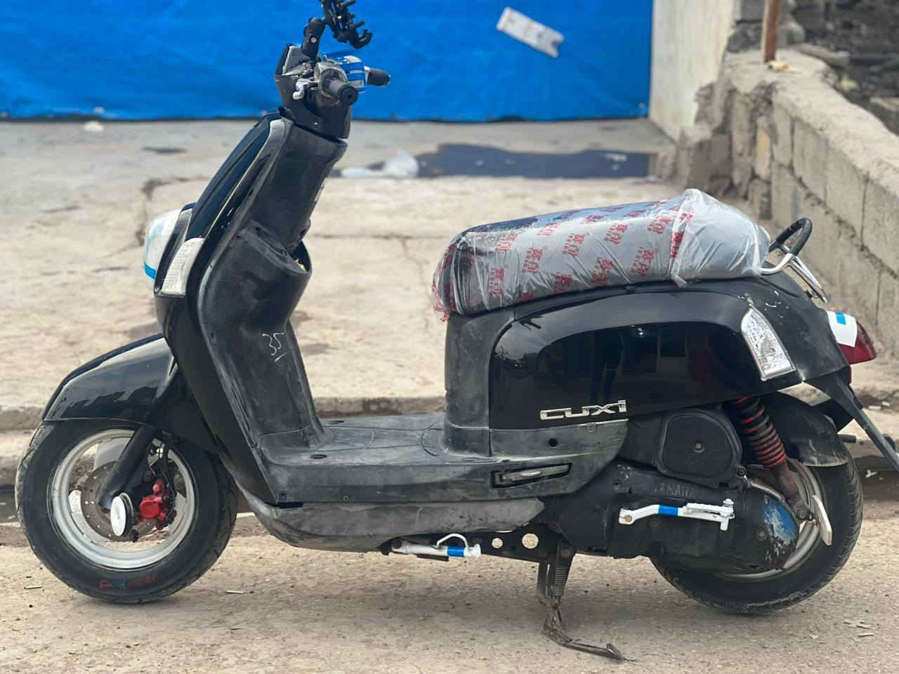 السلام عليكم دراجه ماكس بوليس لبيع كامله كهربايات كله شغال سلف هندر مكينه خرسه اشاير كلوبات كله شغال ماكو اي نقص تايرات جديده مكينه ما مفتوحه برغي بيها ختم واحد كفاله السعر 550 بيها مجال حك الجيه راسلني أو اتصل *********** المكان الخالص هبهب
