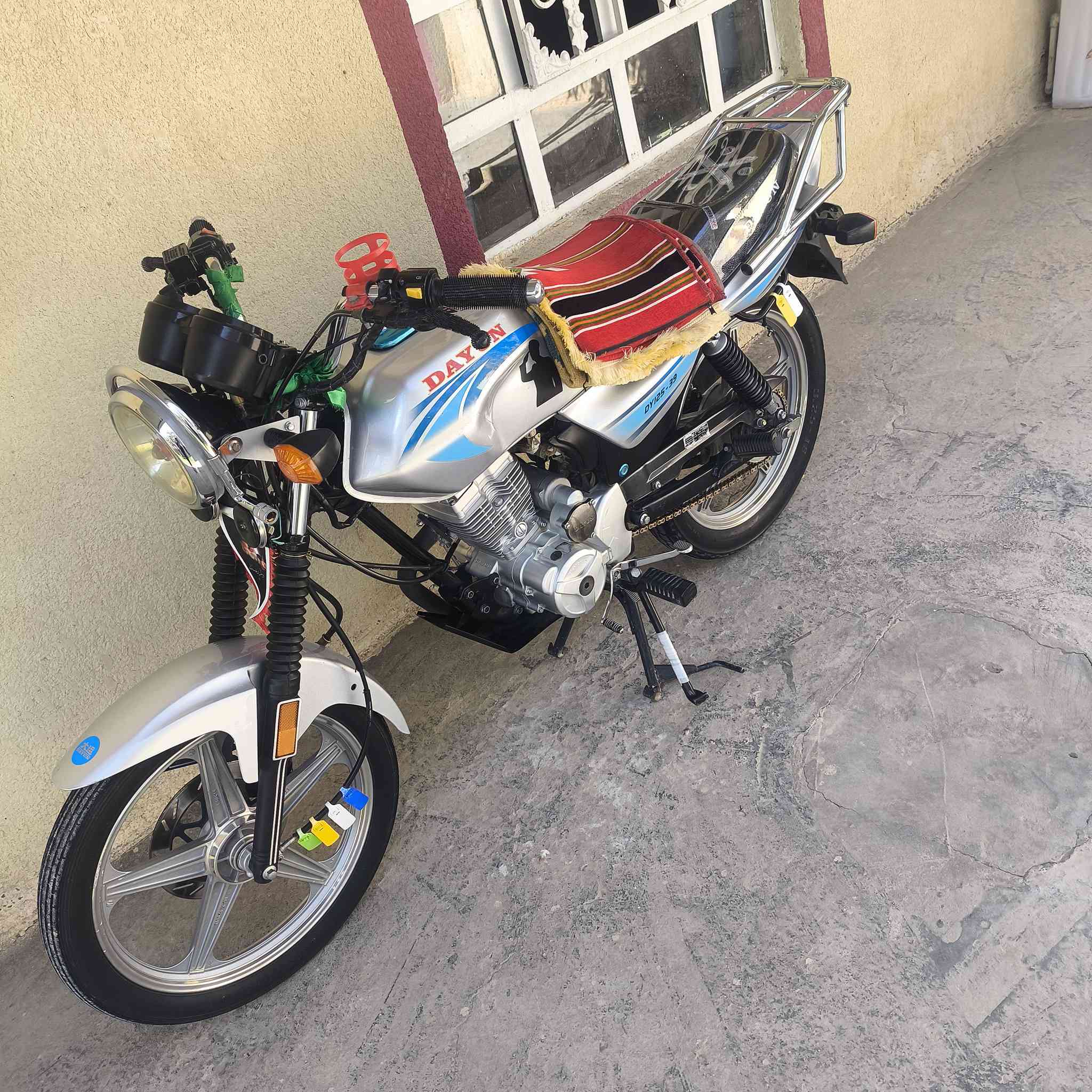 سلام عليكم للبيع دايون اعظم 23 مقفوله كلك 950 فيها مجا مكان ويريج ***********
