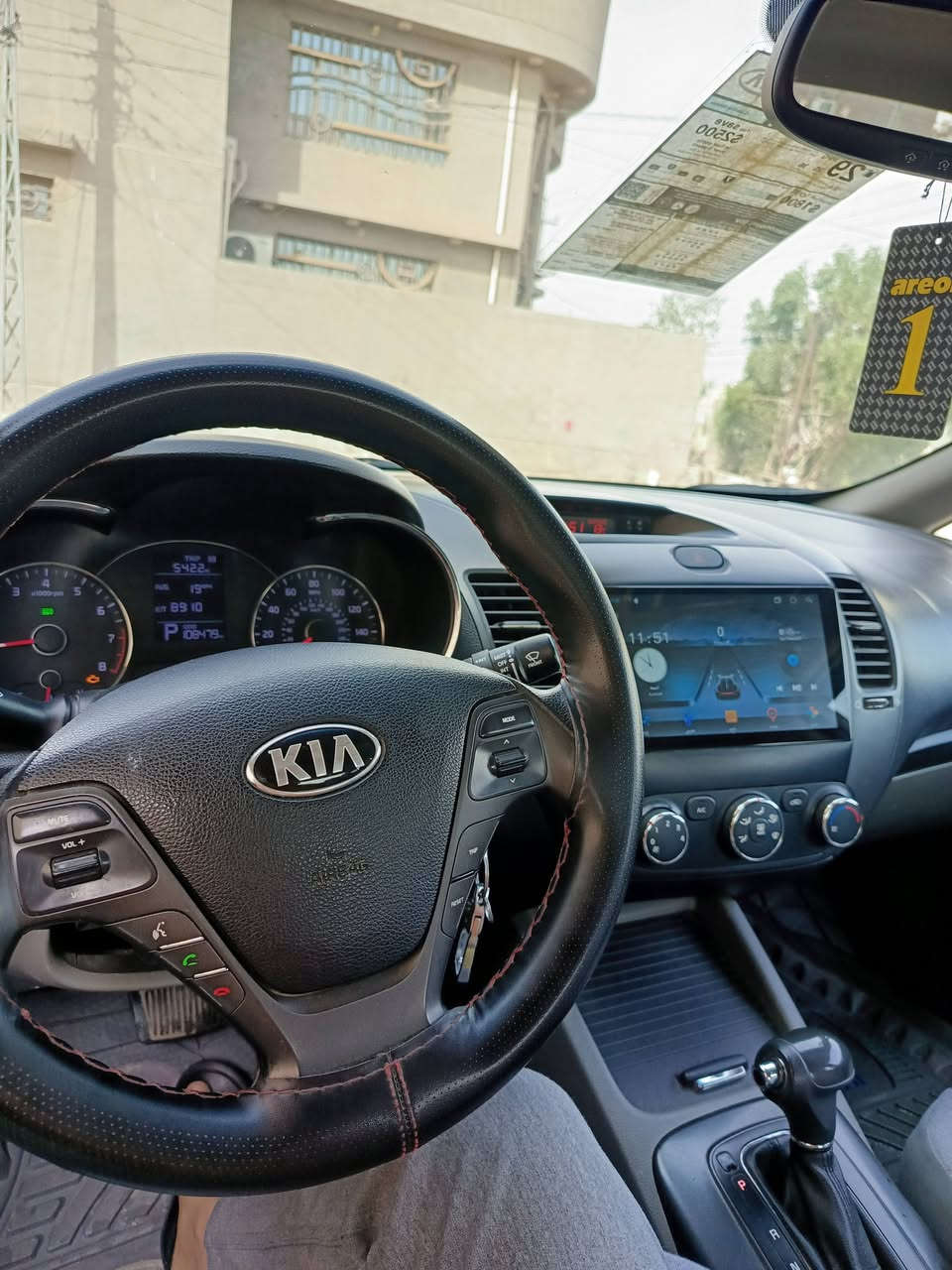 سلام عليكم سياره فورتي وارد امريكي موديل 2014 سياره حادثه فقط دعاميه اماميه نص فول 
تحكمات ستيرن 
شاشه اندرويد 
رقم كربلاء دولي سنويه لل27 
مكينه 1800 
ماشيه 108 الف 
سياره جاهزه من كلشي ربع ماناقصها حداديه وتبريد وتدفئه  وتخم تاير كامله مكان السياره كربلاء المقدسة والسعررر 112 وبيه مجال للشراي للاستفسار الاتصال على الرقم التالي ***********
