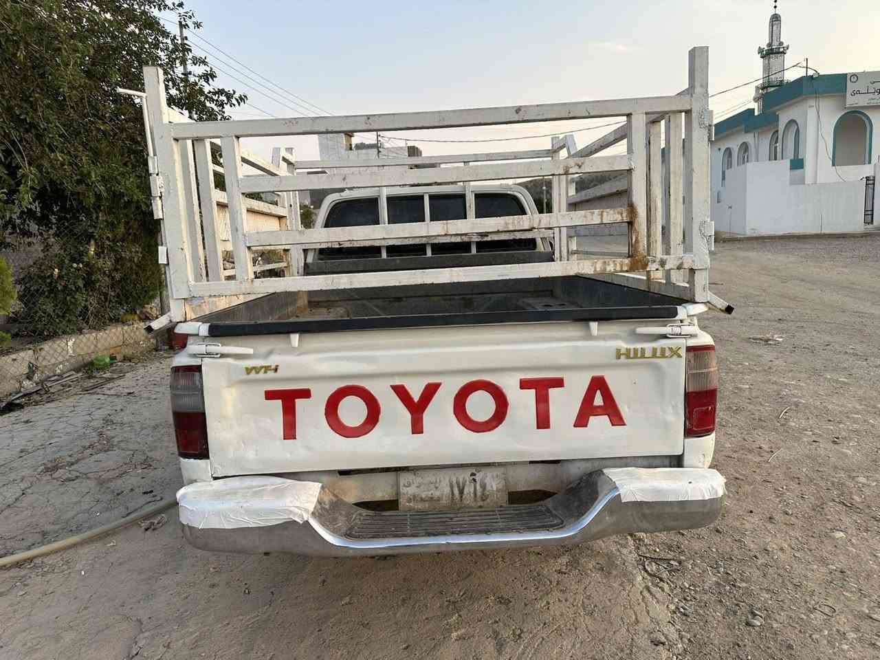 2001 مەکینە کابرێتەر
گێڕو مەکینە بەشەرت 

تاقم پێش و تایەی تازەیە 

کامل بۆیاغ 

سەیارەکە علوجە کەفیلی ماڵی مەدەنی بەشەرت 

سعری 35 گەڵاو کەمێ معامەلە 

سەیارەکە لە چمچماڵە 

ژمارەی خاوەنی ***********
