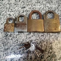 متاح قفاله عدد ٤ شغالات وما بيهن اي خلل بيهن قطعه صيني استياراد المؤسس...