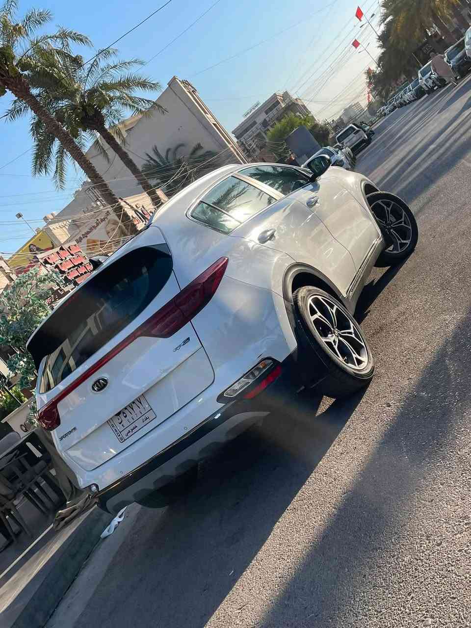 كيا سبورتج 2019 جي تي لاين GT LINE
السياره مكفوله من حادث وصبغ وتبديل
على ايدنه من الزيرو ماشيه 43 الف كيلو
ضمان الدوليه
بيه شويه ملاحضات بالبدي مال استخدام

مواصفات 
بانوراما 
حساسة امامي وخلفي
دركه جي تي 
كامره خلفيه
شاشه 
درايف مود واتو هولد
تبريد بيانو بلاك
شاشه اعطال ديجتار
بعد بيه هواي مواصفات
ويل كبير 

السعر 193 بيه مجال بسيط
مكانه السيديه
***********

