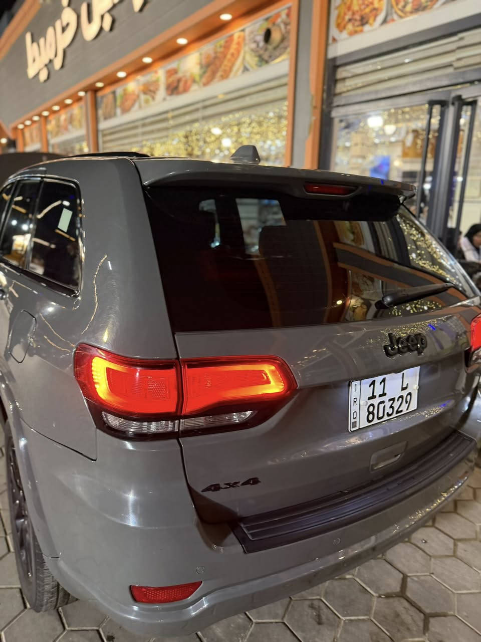 كراند شيروكي 2019

اللون سمنتي الحادث واضح بل صور والسونار ايظا مرفق مع الصور
فئه بلاك توب
كشنات كهربائي تدفئه
جنطه شفط
 
ستيرن تدفئه
جاهزه من كلشي
‏***********
