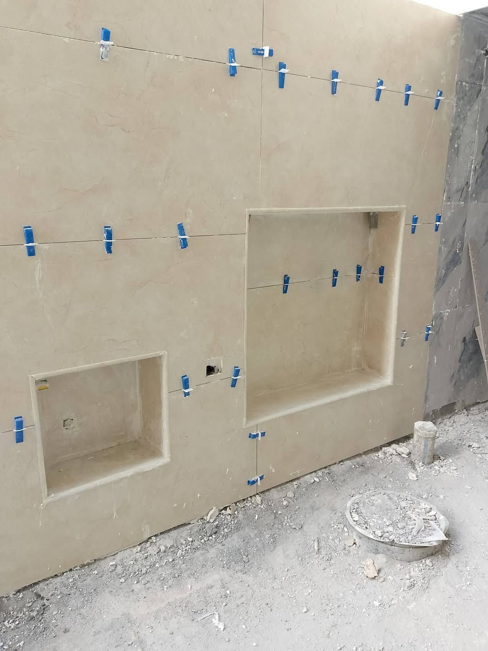 السلام عليكم خلفه سيراميك +بورسلين + درج بايه ومرايه عمل درجه اولى وانسب الاسعار اخوكم أبو كيان الجليحاوي/ الاتصال ‏‪***********‬‏ واتساب وأتصال
