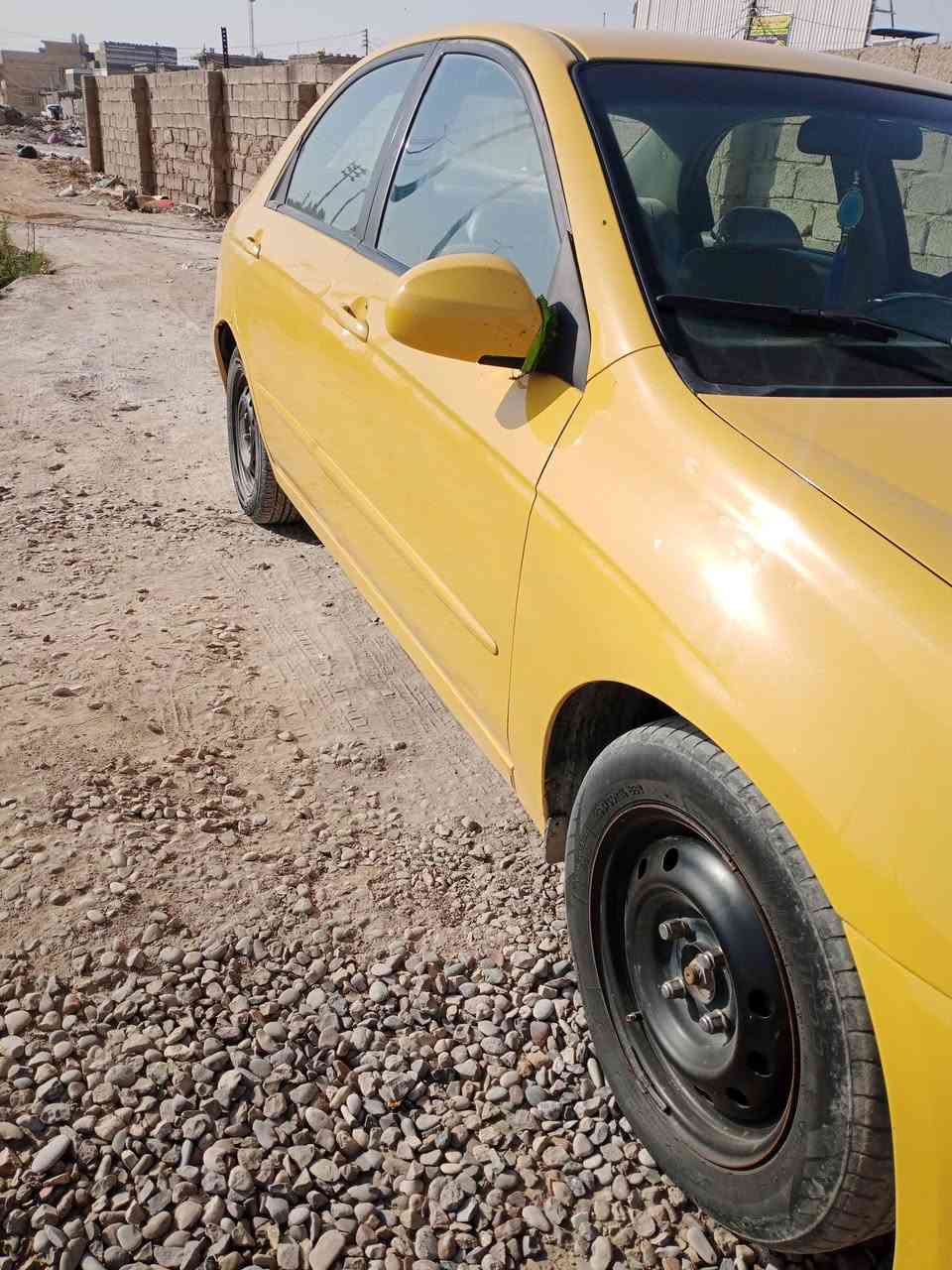 السلام عليكم سبكترا للبيع موديل 8 كير ومحرك وتبريد وحداديه مكفلات حادثه بنيد تبديل وشويه من الجاملغ السعر 75 وبيه مجال شي قليل العنوان كربلاء على الحولي مال ابو مهدي المهندس رقم التلفون ***********
