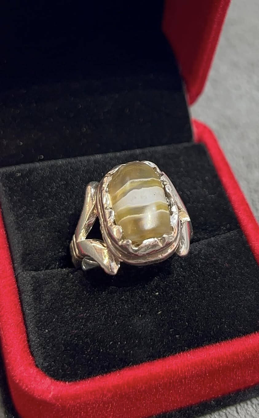 مجمـوعه من الخـواتم الاصـيله 
للاستفسار ***********
كروب هواة الاحجار الكريمة النادرة
