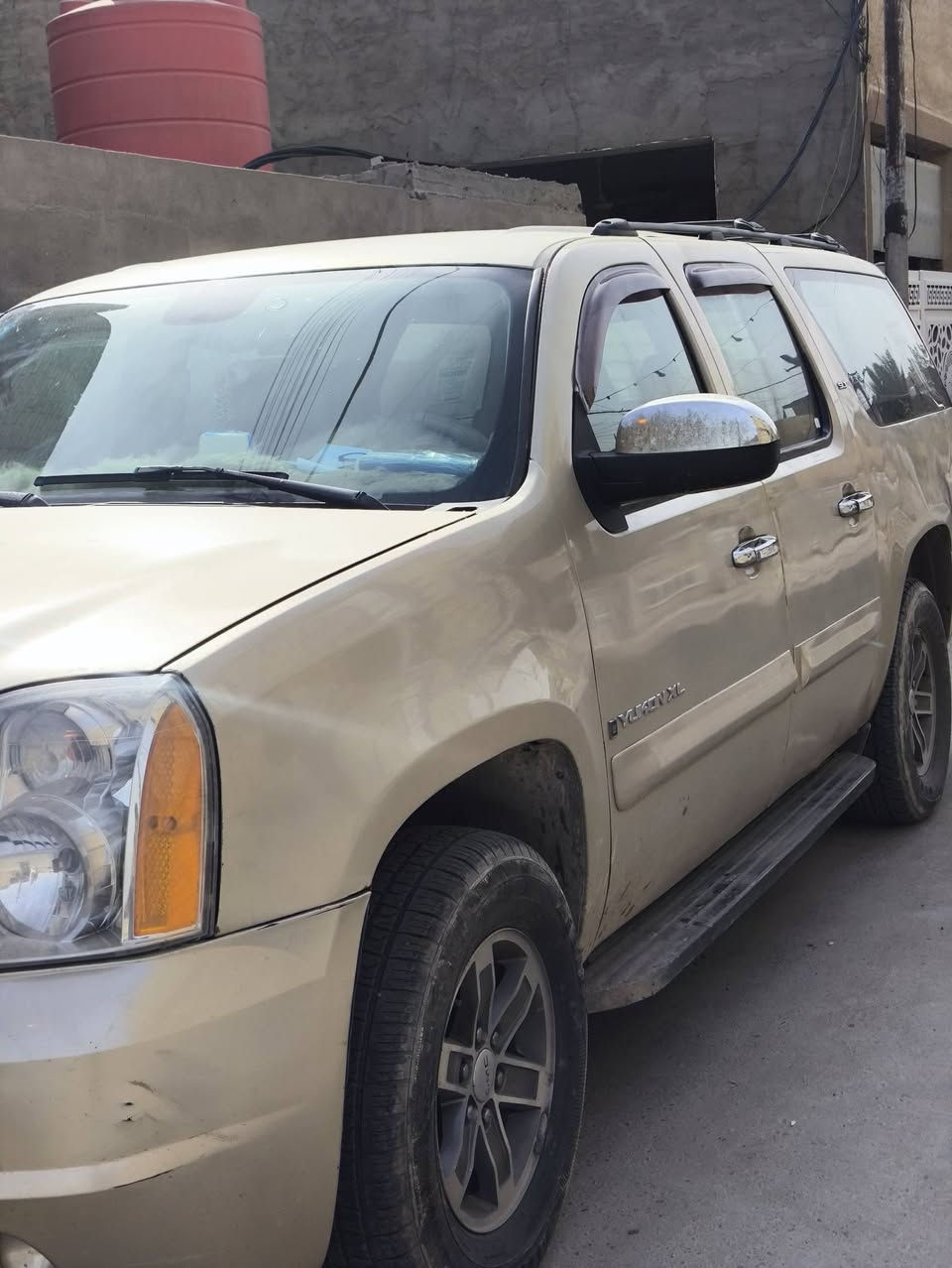 السلام عليكم من رخصة صاحب الكروب جمسي يوكن طويلة XLموديل 2008 SLT فول مواصفات 
شاشة بل سگف 
صندوك كهرباء 
محرك 5300 كير 700
رقم بغداد انكليزي 
بأسمي تحويل مباشر
سنوية 2027 
تبريد خير من الله 
منضومة مال غاز 80 لتر ما شاديهه
كشنات كهربائية 
السعر 150 وبيهة مجال 
المكان بغداد


**إذا كنت صاحب هذا الإعلان وتريد حذفه لأي سبب، رجاءا أرسل رسالة إلى الدعم الفني**