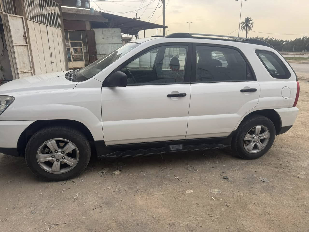 سلام عليكم من رخصة الادمن كياسبورتج 2009مكفلوله السياره جاهزه فتحه ABSتخم تايرجديد هزه وفحص وسنويه جديده تحول وكاله السعر 125 بيه مجال للاستفسار ***********
