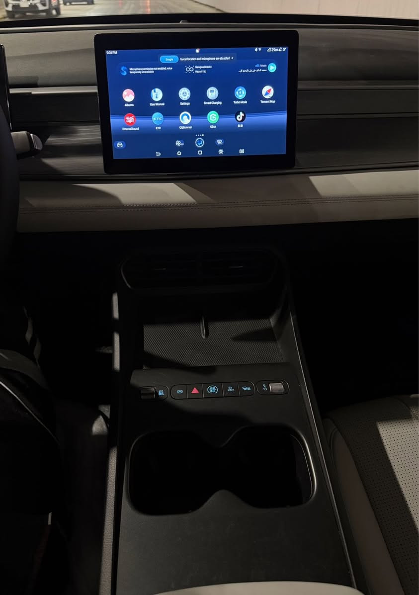 🔥 BYD Seal 05 موديل 2026 🔥
سيارات اني مستوردهن وابيعهن بسعر مناسب 
هايبرد ذكي | سيارة أونلاين | توفير عالي

⚡ تمشي 128 كم كهرباء صافي
⛽ أكثر من 2200 كم بالتفويلة
🔌 شحن AC / DC + شاحن وكالة 32A (شحن خلال 40 دقيقة)

⚙️ محرك 1.5 بنزين + محرك كهربائي
🔄 كير أوتوماتيك e-CVT
⬅️ دفع أمامي – قيادة ناعمة واقتصادية

📱 تحكم كامل من الموبايل: تشغيل، قفل، متابعة الشحن، تحديد الموقع

🖥️ شاشة كبيرة + عدادات رقمية
❄️ مكيف أوتوماتيك
🛡️ أنظمة أمان (ABS – ESP – وسائد هوائية)

✨ تصميم رياضي + إنارة LED + جنوط

📍 الموقع: بغداد شارع فلسطين
رقم الهاتف :حجي سعد 
+9647838380357
💰السعر مناسب
