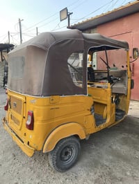 موديل ٢١شهر ١١/التكتك شوفه عينك 07733340887 مكانها الشعله