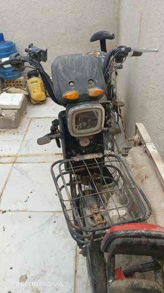 بايسكلات شحن ابيع كوم حديد
مكانهن كربلاء
بدون بطاربات 
الاسود مديل 2024
و الاحمر مديل 2020
متروكات تقرب سنه و نص او سنتين 
مفاتيحهن موجوده و بصماتهن هم موجوده
سعرهن ثنينهن 150 الف
مامتواجد على الفيس 
الاستفسار واتس اب 
او اتصال ***********
