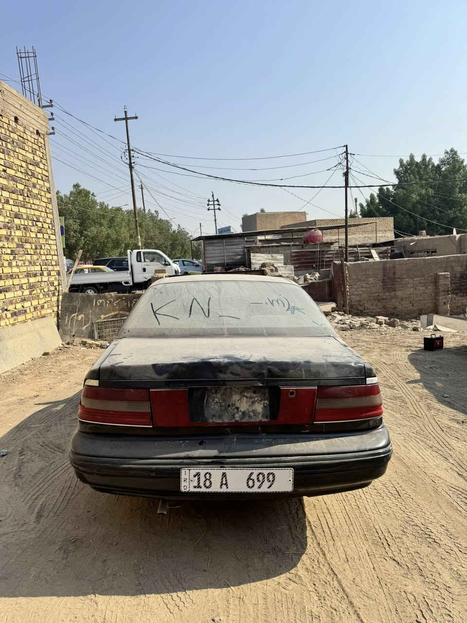 للبيع 
دايو برنس 
رقم مميز بابل دوالي هزه وسنوي جديد 
سياره شغاله وتمشي بس صار شكم شهر متروكه 
للاستفسار 
***********
سعر السياره 68 ورقه وبيه مجال 
مكان السياره النجف الاشرف
