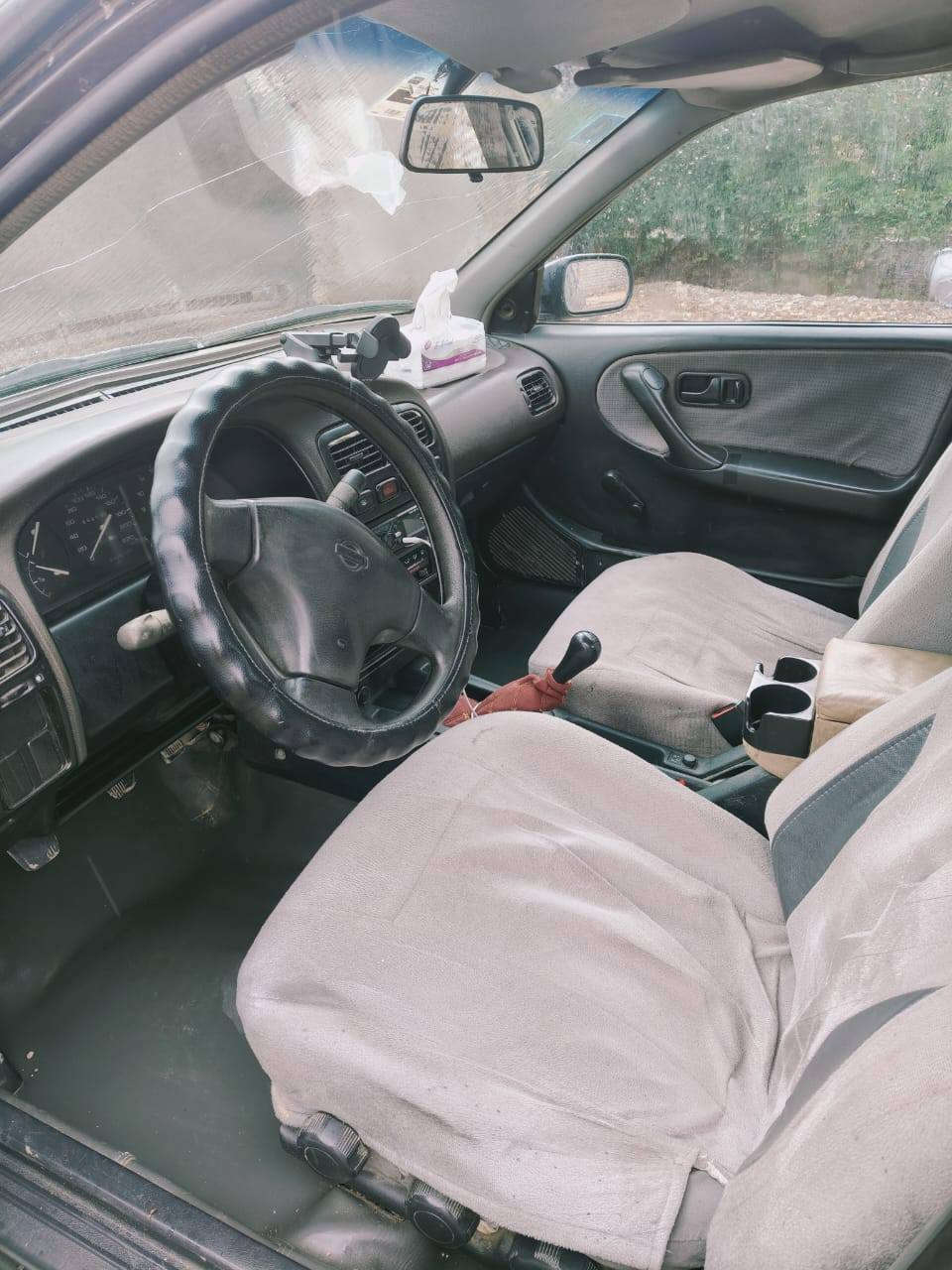 السلام عليكم نيسان بريميرا حجم 16 موديل 91 هزه جديده رقم دولي سنويه ل 28 تدفئه تبريد قطر السبق ما ابيه تويد جديد صدر جديد محرك مال كصه كهربائياتها كلها شغله السعر السياره 40 والاستفسار على هذا الرقم***********
