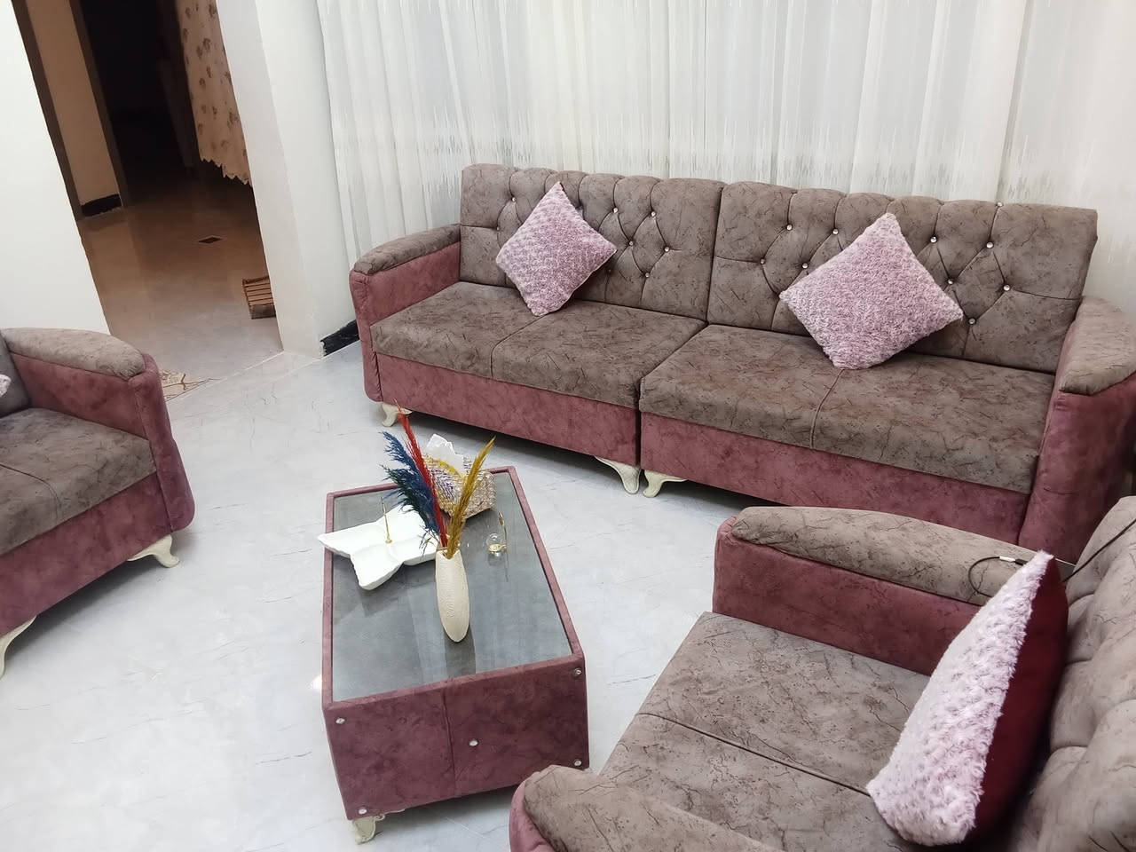عندي تخم قنفات تفصال جديده لبيع سعره 350 الف ***********
