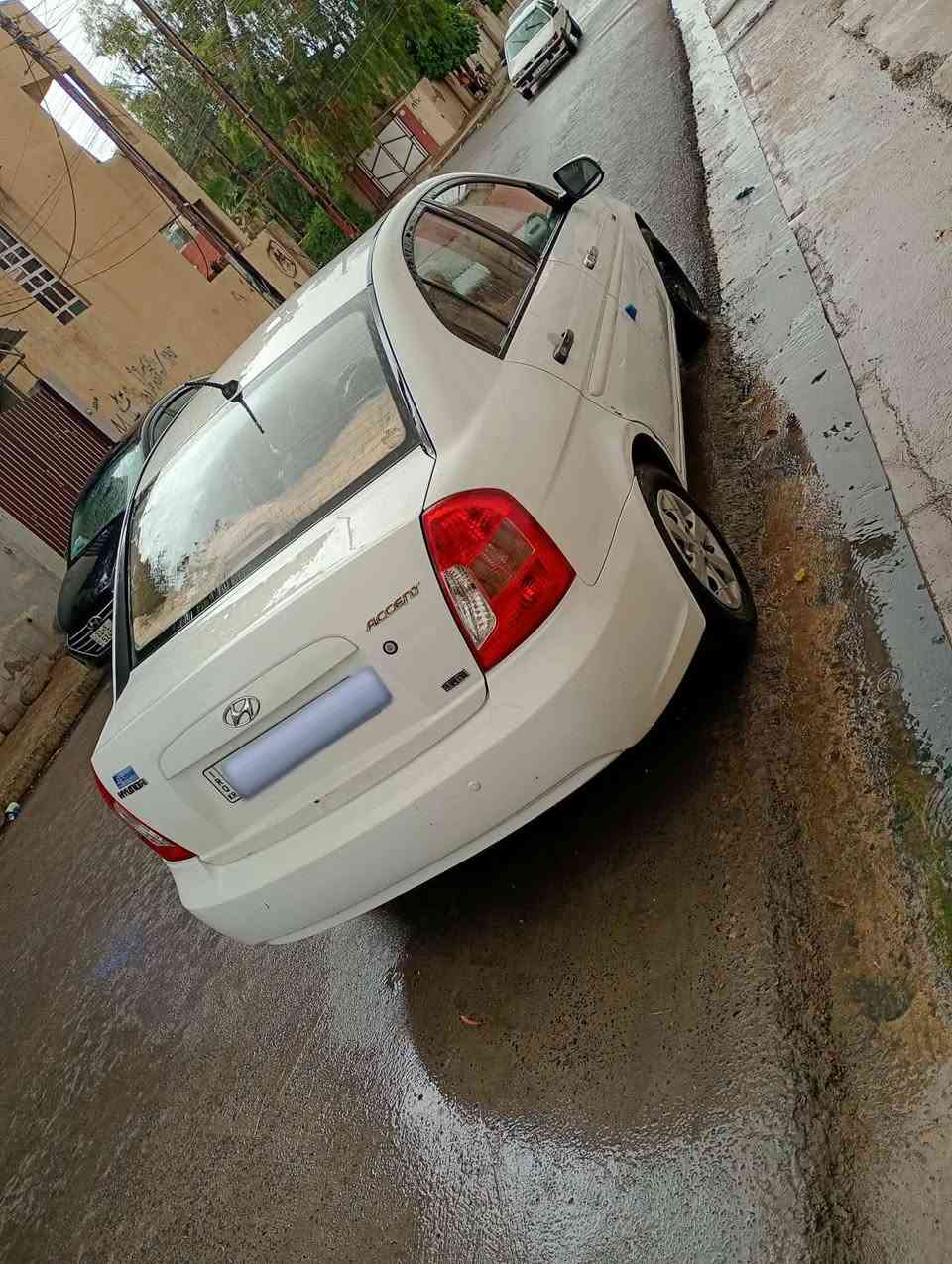 للبيع اكسنت دبدوب موديل 2011 محرك 16 رقم اربيل مسطرة مواصفات cvvt فتحة سلايت سقف  السيارة بدون صبغ فقط شبر بالدوسة  وشبر بالصندوق بدون دواخل بيها مكانات بارد  السيارة مالبيت تبريد شغال جامات كهربائي شاشة ايباد شرط الوكالة والتحويل صاحبها الشرعي موجود للاستفسار الاتصال على رقم *********** بي واتساب
