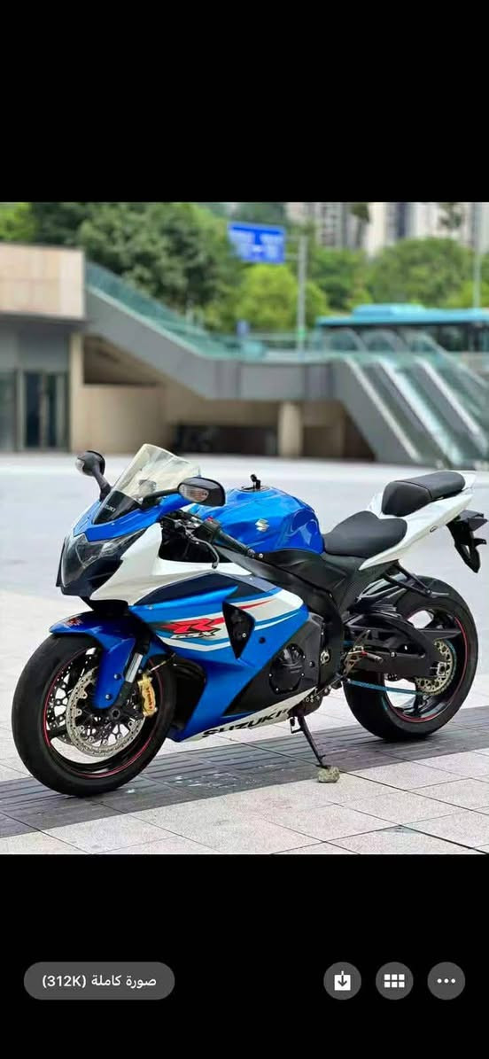 السلام عليكم جكسر 1000 موديل 2016 جديده ماشيه 15 الف   عليه اضافات درع مكينه اصلي الشراي يتصل ***********
