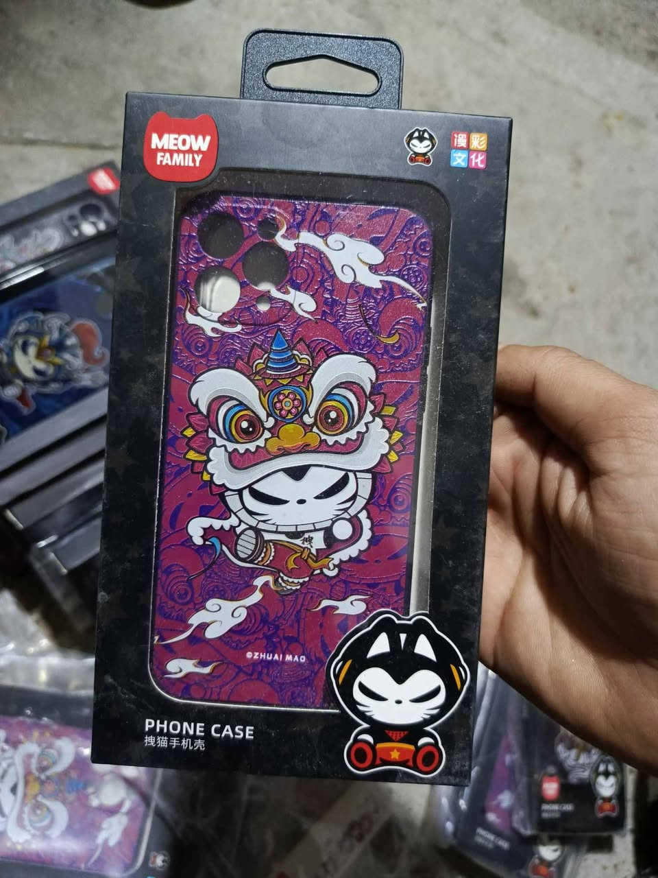 للبيع حافضات 600قطعه ابيع شلعه الي يردهن  يتفضل ويدلل ***********
