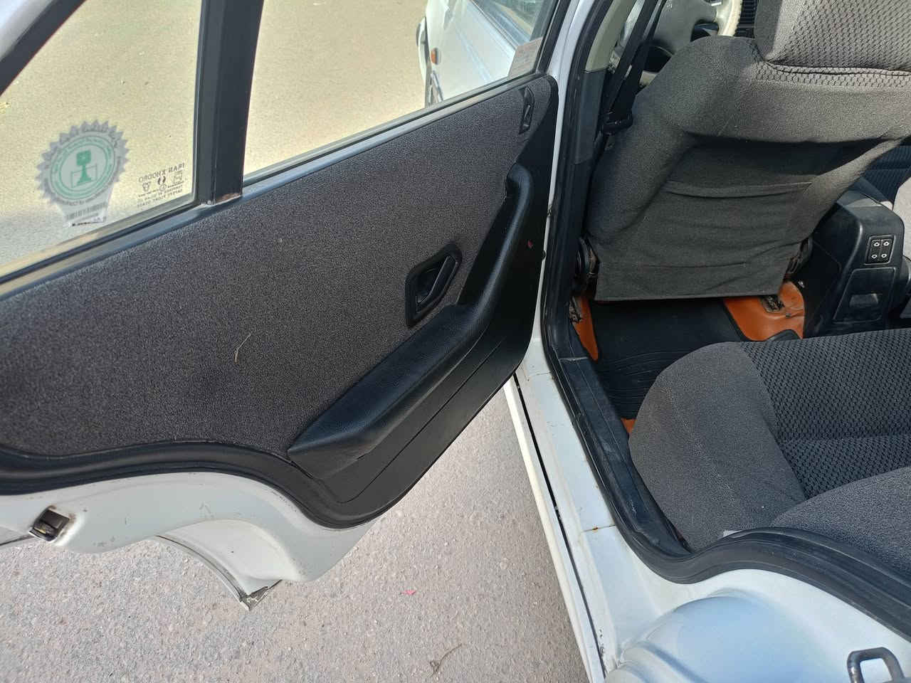 بيجو موديل 2015 سيارة نظيفة مكفولة من الصبغ والضربة عدا دحچه زغيرة مامبينه السعر 57  للاستفسار الاتصال بالرقم ***********
