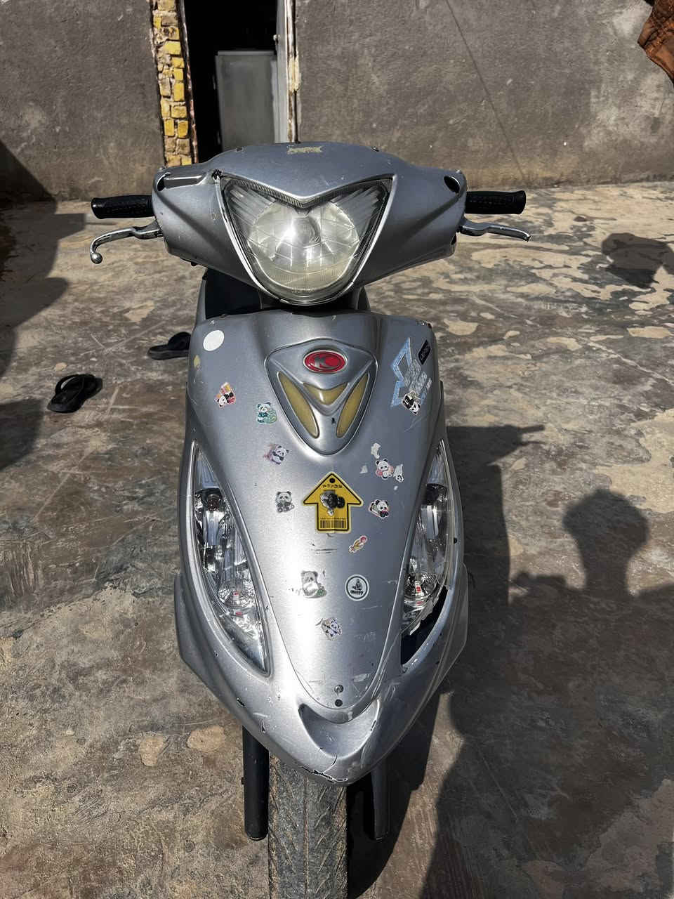 السلام عليكم كامكو v2 موديل 2014 مفتوحه  مبدل فقط زنيجيل وبوشه كامله اي نقص ما بيهه فقط لابلجكتور مكسور 

واتساب فقط***********
