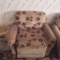 قنفتين كبار • ٤ كراسي • نضيف