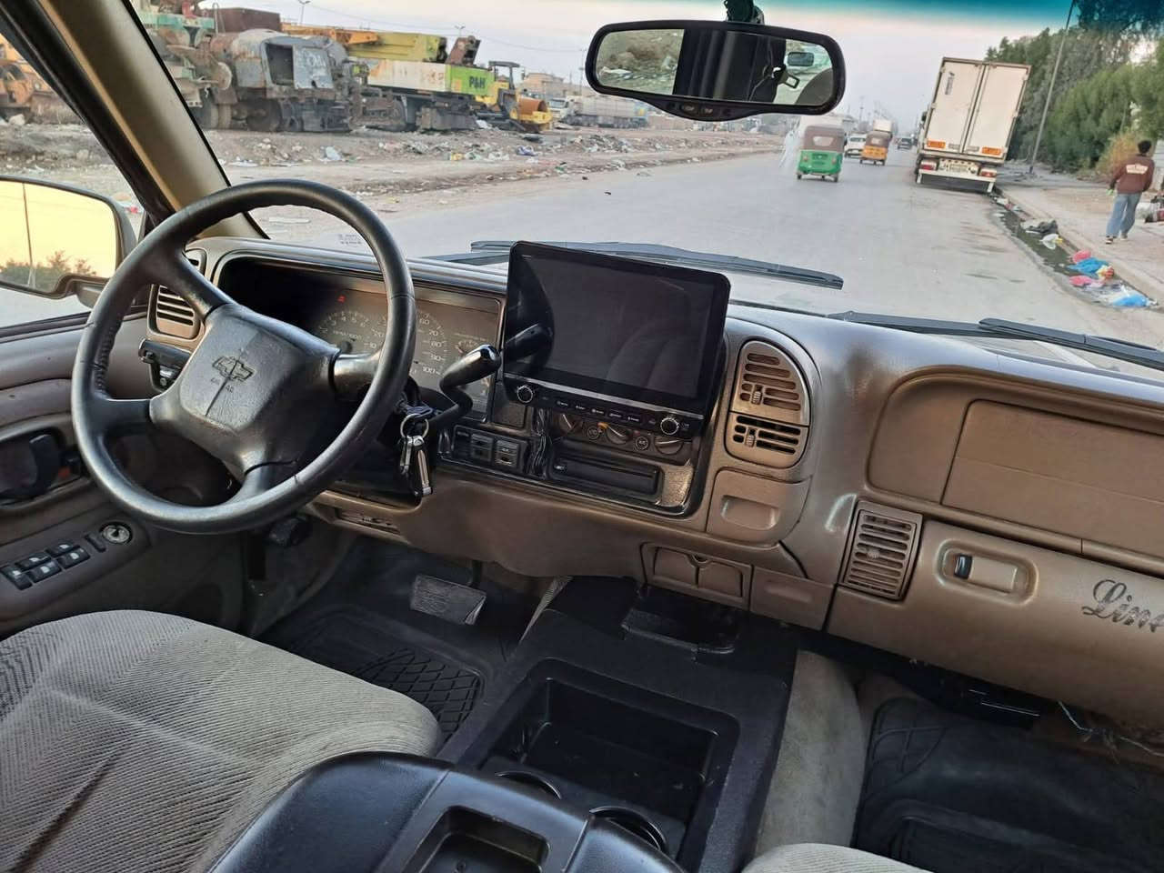 السلام عليكم سيارة بهبان للبيع مديل ٩٩مكينه٣٥٠  كير ٧٠٠ سيارة جاهزة بغداد مشروع وطني دولي  العنوان البصره ابو الخصيب السعر 65 وبيها مجال  الاتصال ع الرقم ***********
