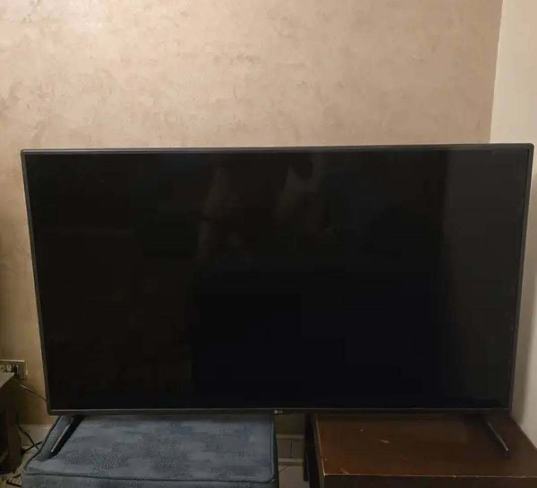 شاشه LG 55 بوصه استيراد للبيع بدون صيانه للبيع معاه الكرتونه وريموت اصلي سمارت رقم تواصل 01212134116


**إذا كنت صاحب هذا الإعلان وتريد حذفه لأي سبب، رجاءا أرسل رسالة إلى الدعم الفني**